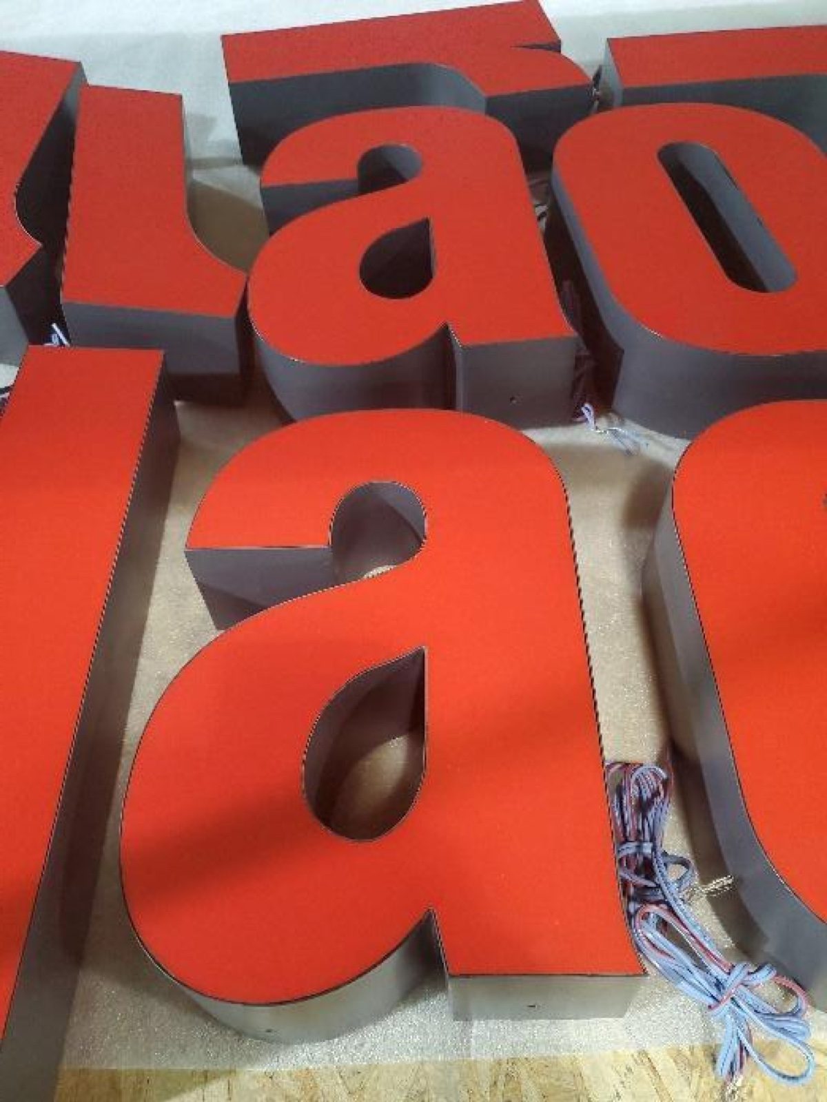 Letters without trim made with Ascent 4AS